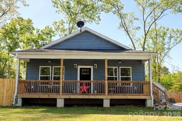 196 8th Avenue, New London, NC - 2 beds, 2 baths, 1,260 sqft - $265,000