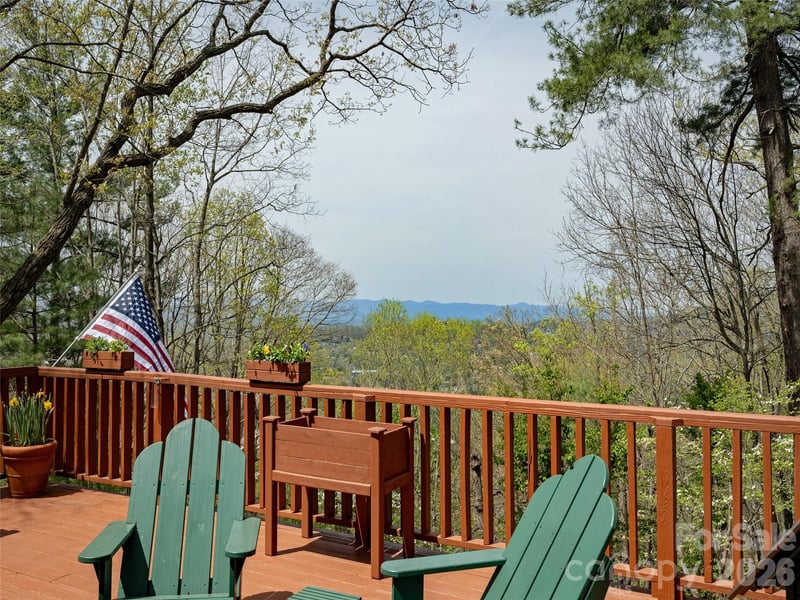 403 Cherokee Road, Asheville, NC - 3 beds, 2 baths, 1,630 sqft - $725,000