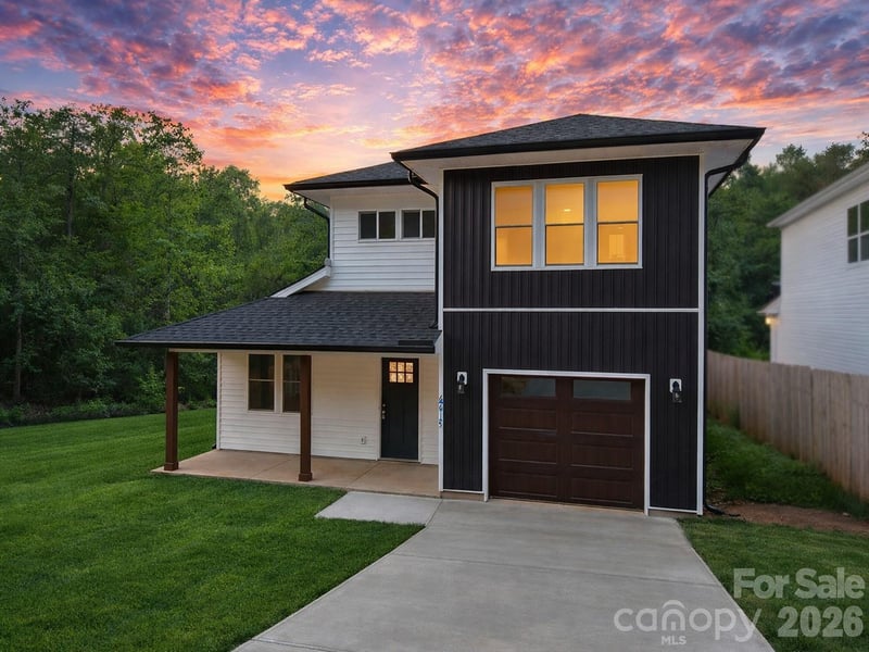 6615 ROCKWELL Boulevard W, Charlotte, NC - 4 beds, 3 baths, 1,995 sqft - $459,900