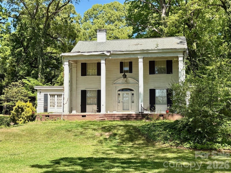 1612 S New Hope Road, Gastonia, NC - 7 beds, 5.5 baths, 2,992 sqft - $545,000