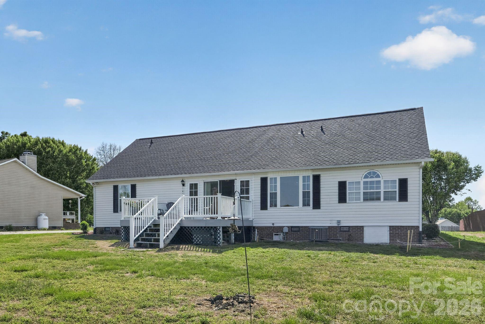 101 Erin, Thomasville, NC. property listing photo
