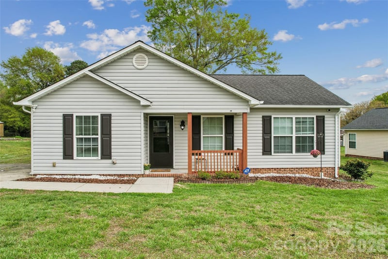 115 Beaver, Landis, NC - 3 beds, 2 baths, 1,012 sqft - $345,000
