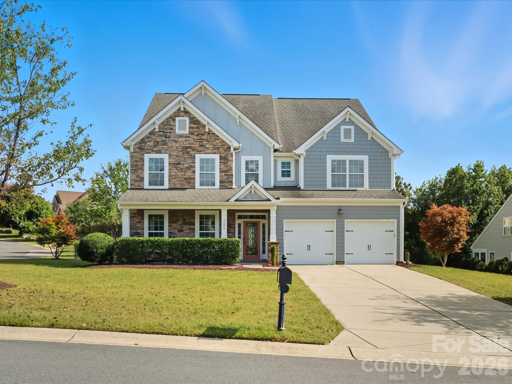 7196 Dove Field Lane, Fort Mill, SC — property listing photo
