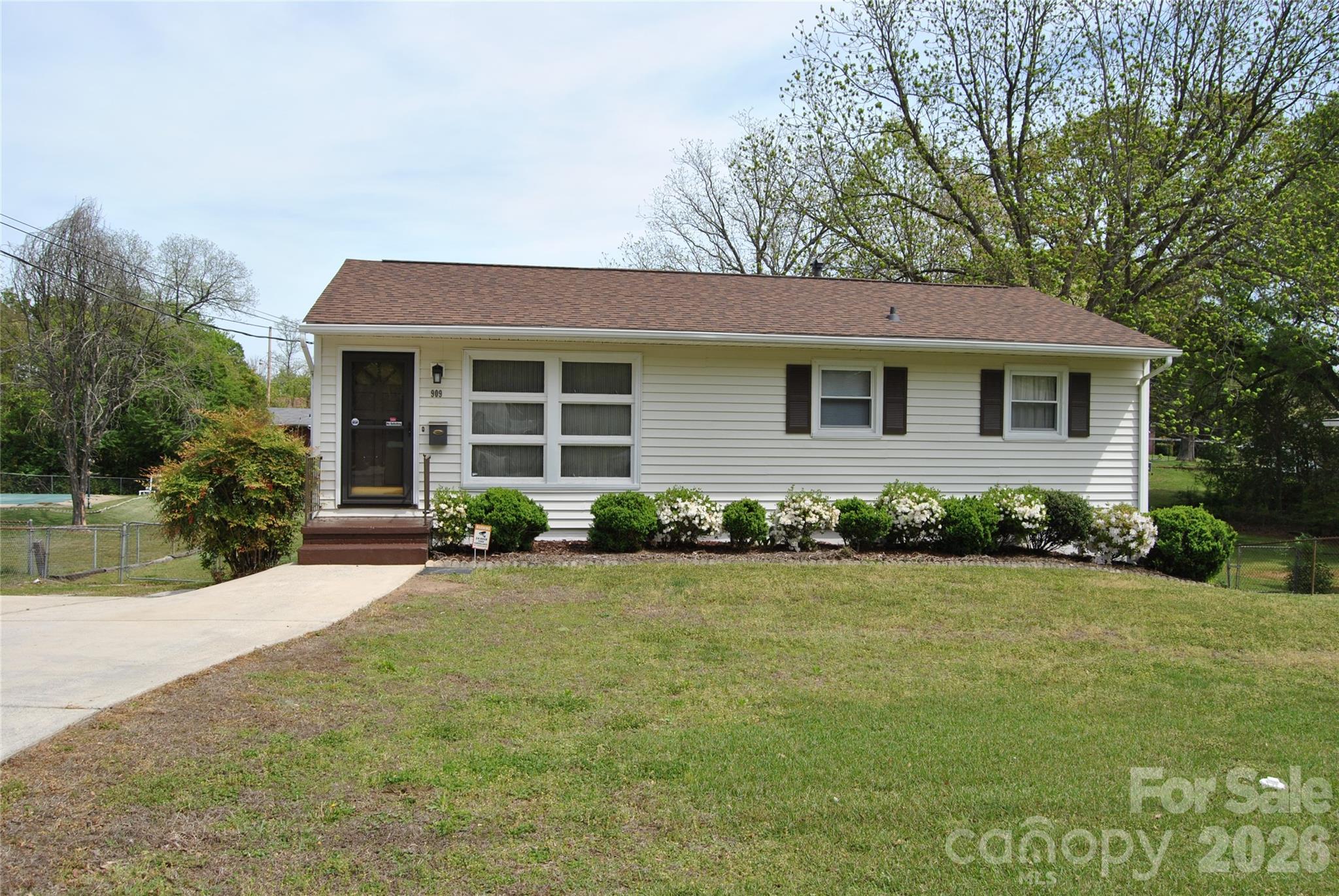 909 Timberlane Drive, Mount Holly, NC. property listing photo