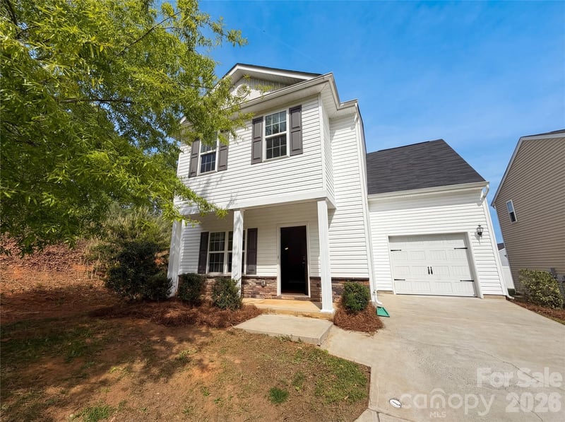 8321 Candlenut, Charlotte, NC - 4 beds, 3 baths, 1,575 sqft - $319,000