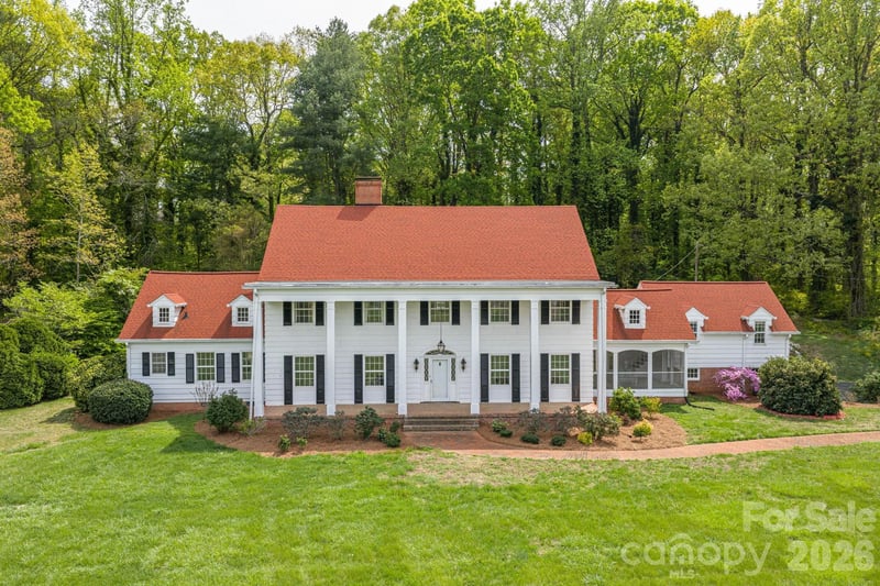 1233 General Hoke Drive, Lincolnton, NC - 6 beds, 5.5 baths, 5,963 sqft - $980,000