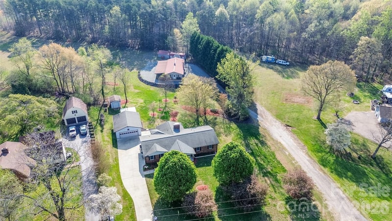 167 Southwood Drive, Statesville, NC - 3 beds, 2 baths, 1,880 sqft - $549,500