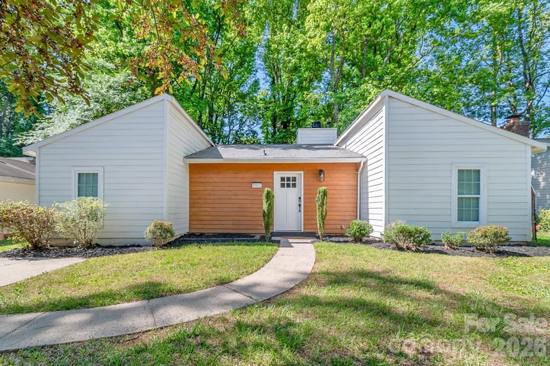 5812 Rock Hollow Drive, Charlotte, NC - 2 beds, 2 baths, 777 sqft - $275,000