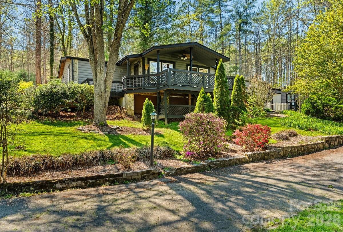 19 Timbers Edge Lane, Fairview, NC. property listing photo
