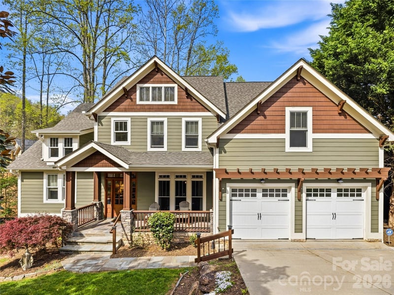 61 Village Pointe Lane, Asheville, NC - 4 beds, 3.5 baths, 3,012 sqft - $899,000