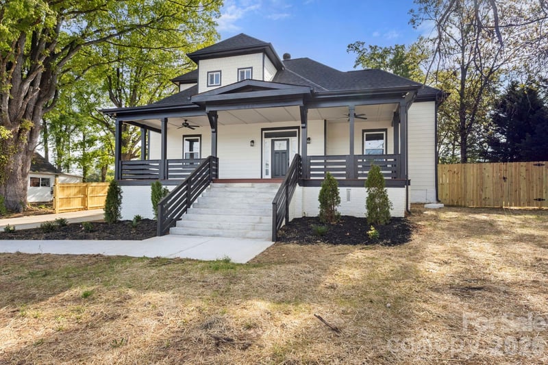 918 N New Hope Road, Gastonia, NC - 4 beds, 3.5 baths, 3,776 sqft - $598,900