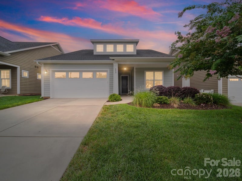 253 Stone Mountain Way, Denver, NC - 2 beds, 2 baths, 2,243 sqft - $628,800