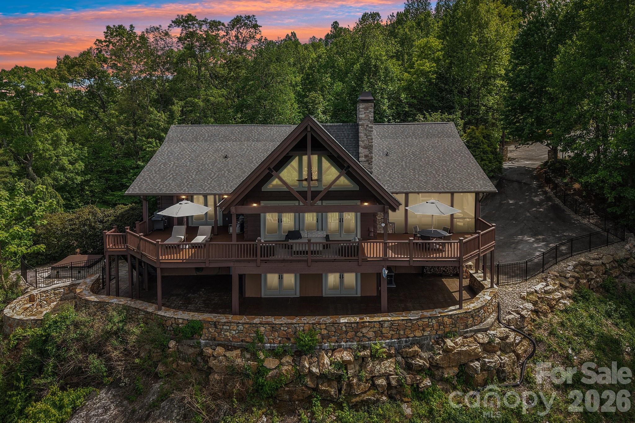 1072 Corsica Lane, Saluda, NC. property listing photo