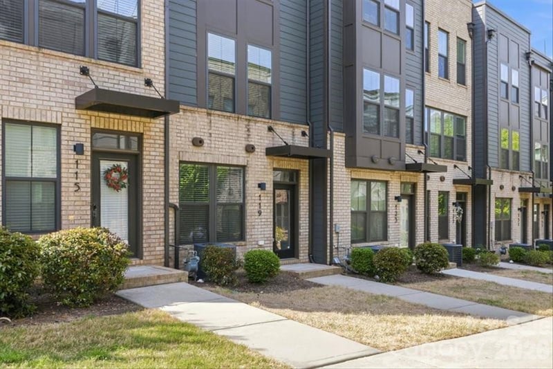 119 Music Hall, Charlotte, NC - 3 beds, 4 baths, 1,804 sqft - $659,000