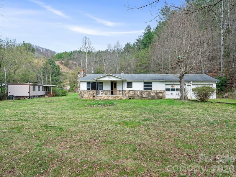 2432 Grapevine Road, Marshall, NC - 3 beds, 1 bath, 1,092 sqft - $220,000