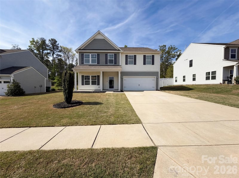 2825 Kinloch, Clover, SC - 4 beds, 3 baths, 3,003 sqft - $430,000