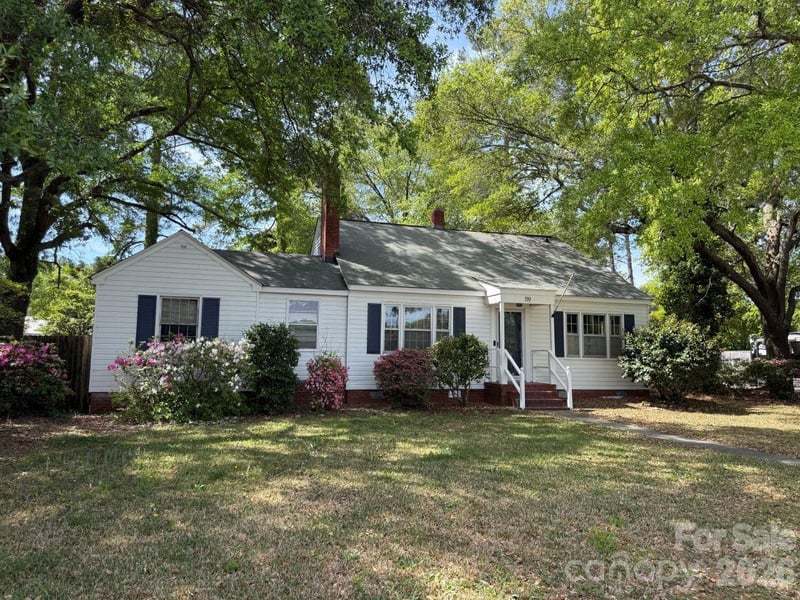 119 Patsy, Cheraw, SC - 3 beds, 1 bath, 1,192 sqft - $144,900