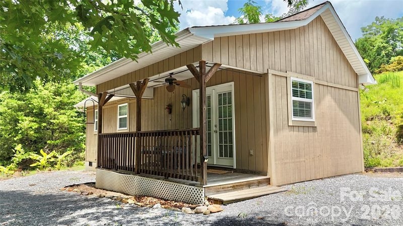 37 Coyote Drive, Marion, NC - 1 bed, 1 bath, 608 sqft - $209,000