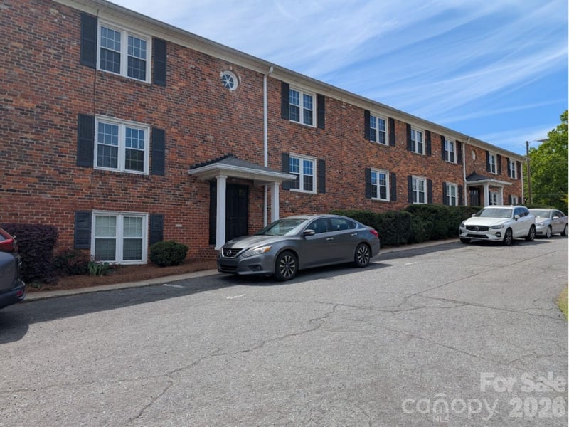910 Mcalway Road C, Charlotte, NC - 2 beds, 1 bath, 882 sqft - $165,000