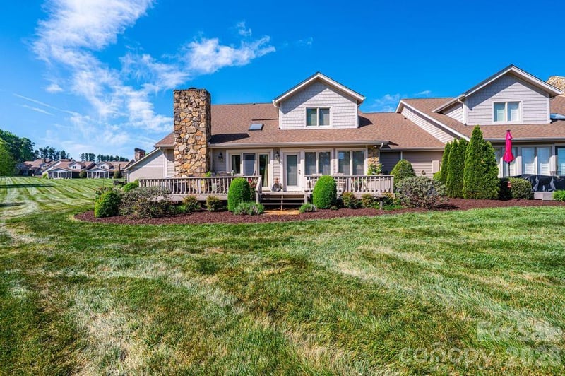 3725 Rock Bridge, Conover, NC - 3 beds, 3 baths, 2,149 sqft - $499,900
