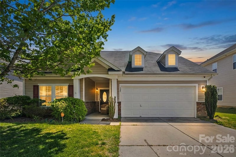 422 Bougainvillea, Monroe, NC - 4 beds, 3 baths, 3,138 sqft - $415,000