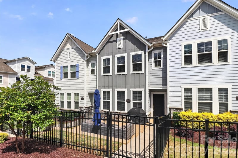 3121 Ada Mill Alley, Charlotte, NC - 4 beds, 3.5 baths, 2,242 sqft - $619,900