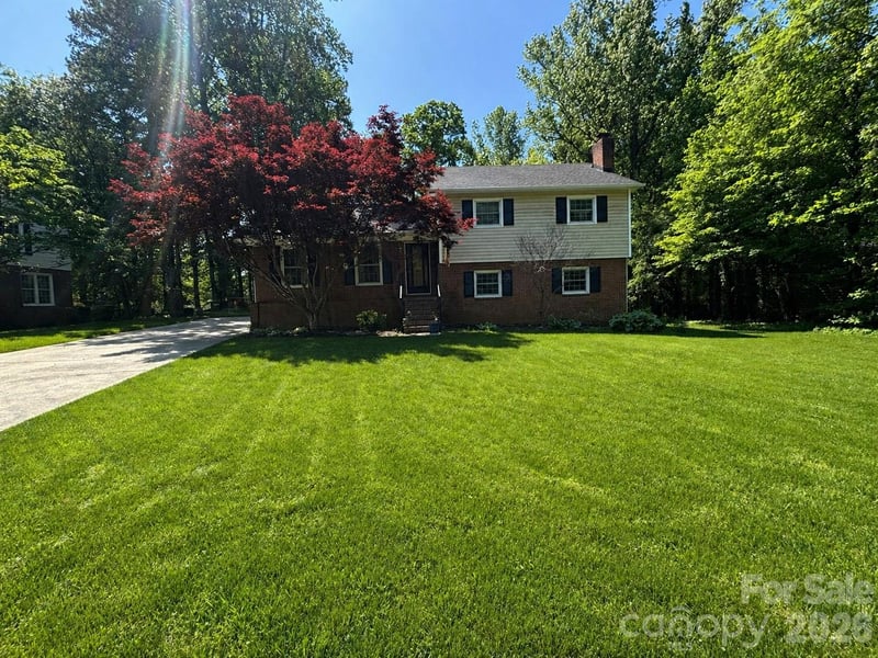 119 Cliffwood, Mooresville, NC - 4 beds, 3 baths, 2,010 sqft - $410,000