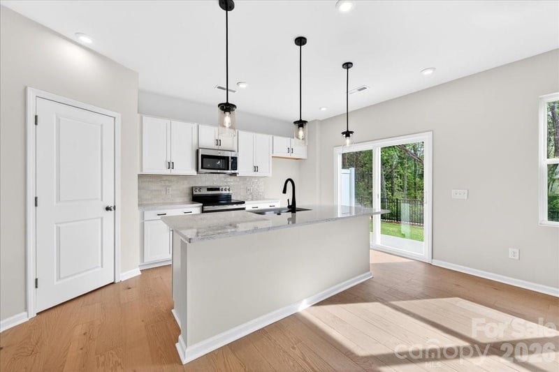 6053 Longar, Charlotte, NC - 2 beds, 3 baths, 1,493 sqft - $304,990