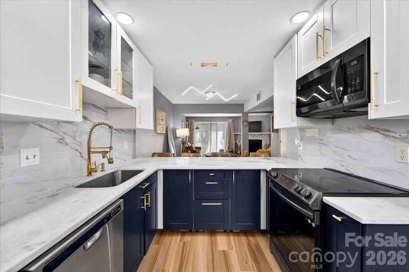 8007 Horse Chestnut Lane, Charlotte, NC - 2 beds, 1.5 baths, 1,143 sqft - $260,000