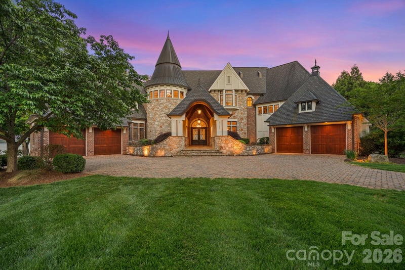 109 Conway Court, Mooresville, NC - 5 beds, 7 baths, 8,405 sqft - $8,700,000