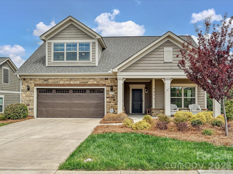 2202 Lincolnshire, Wesley Chapel, NC - 3 beds, 3 baths, 3,070 sqft - $735,000