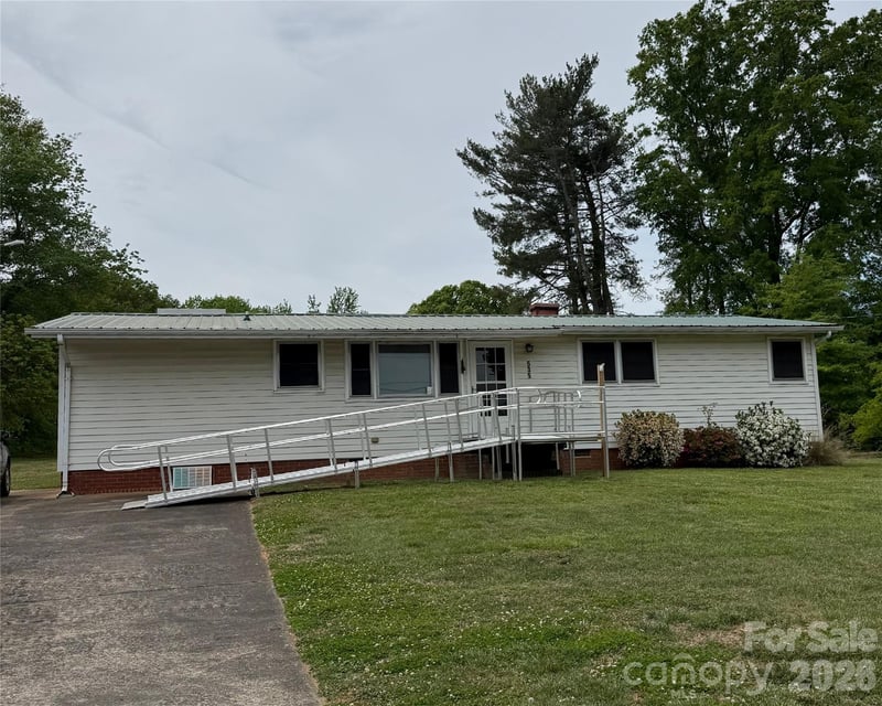 535 Plato Lee, Shelby, NC - 3 beds, 2 baths, 1,586 sqft - $250,000