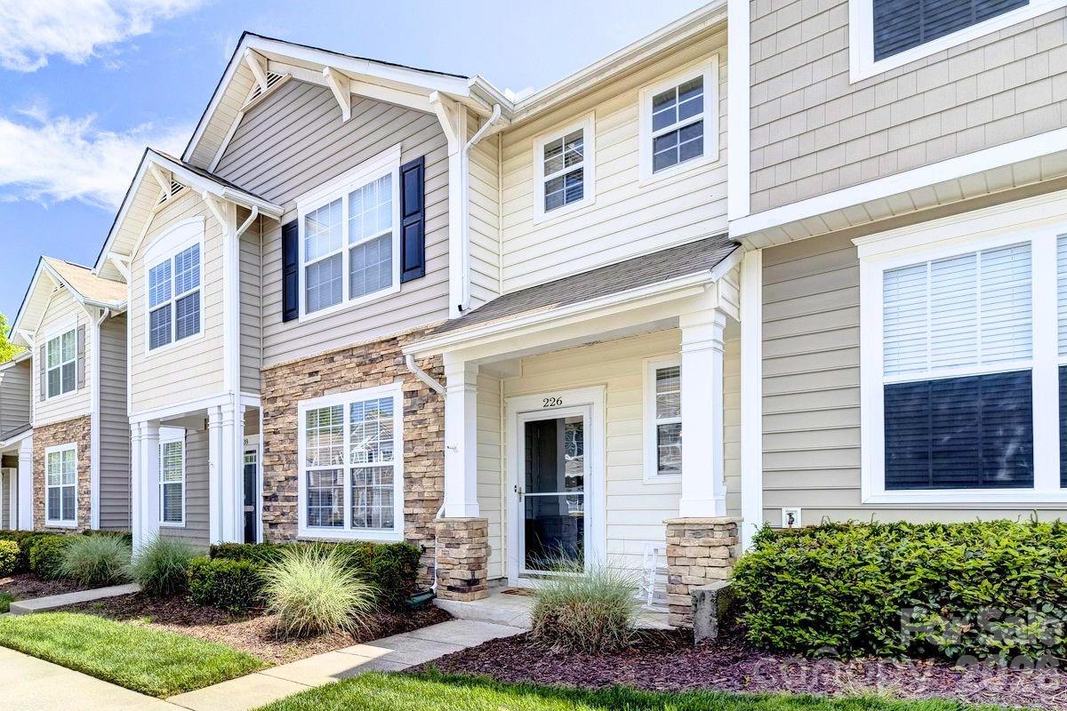 226 Dawn Mist, Fort Mill, SC — property listing photo 1