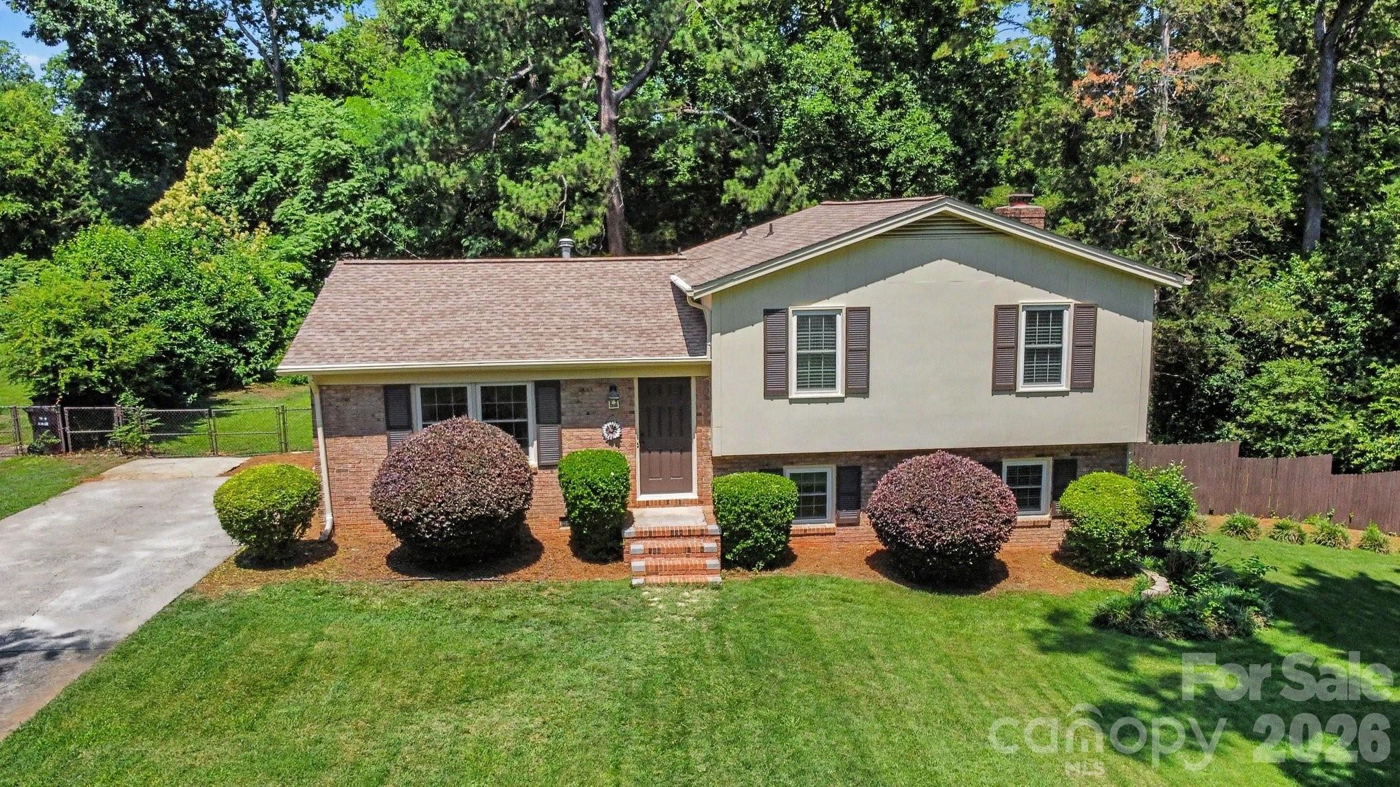 1821 Huntington Place, Rock Hill, SC. property listing photo