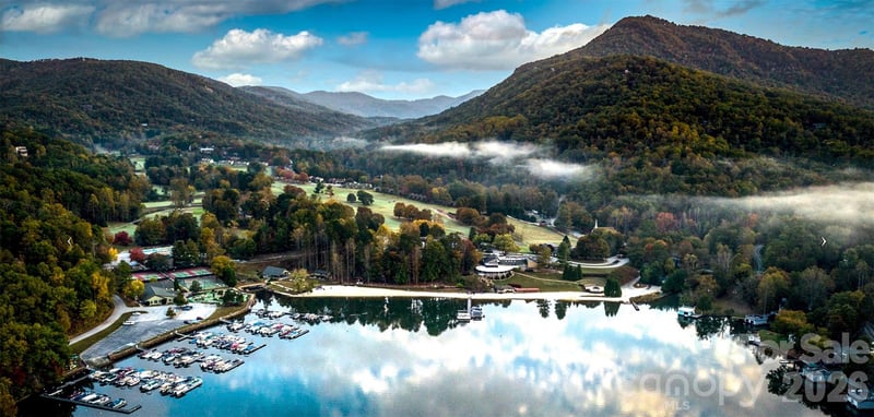 556 Quail Ridge, Lake Lure, NC - 5 beds, 5 baths, 5,706 sqft - $999,000