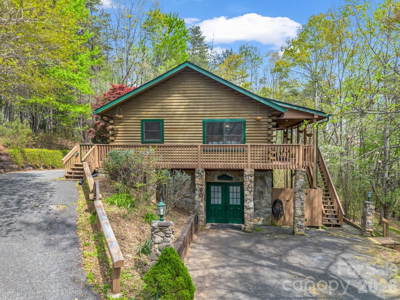 233 Shumont Estates, Lake Lure, NC - 3 beds, 3 baths, 2,404 sqft - $540,000