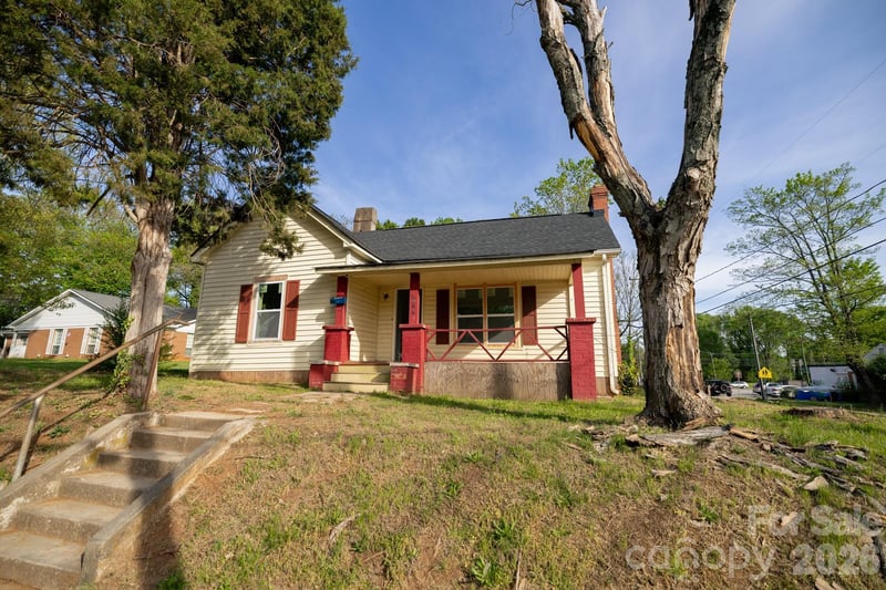 1201 N Church Street, Salisbury, NC - 3 beds, 2 baths, 1,709 sqft - $130,000