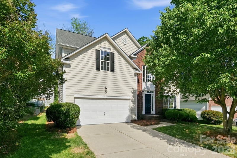 5107 Bentgrass Run Drive, Charlotte, NC - 3 beds, 2.5 baths, 1,584 sqft - $399,900