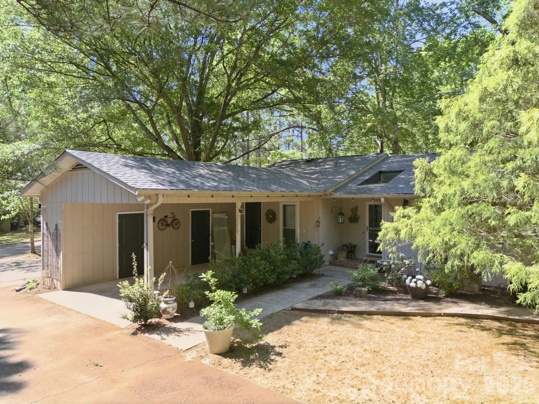 91 Diamond Ridge Lane, Columbus, NC. property listing photo