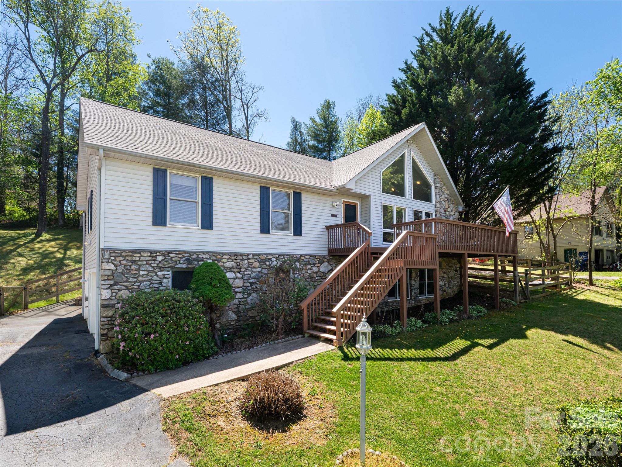 15 Tiffany Lane, Asheville, NC. property listing photo