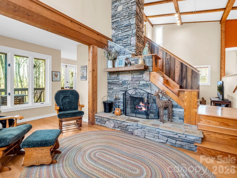 78 Wahuhu Court, Brevard, NC - 3 beds, 3 baths, 1,673 sqft - $429,000