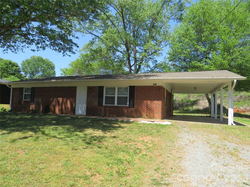 150 Greenfield Drive, Forest City, NC - 3 beds, 1 bath, 1,161 sqft - $154,900