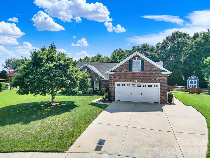 849 Treva Anne Drive SW, Concord, NC - 3 beds, 2 baths, 1,958 sqft - $465,000