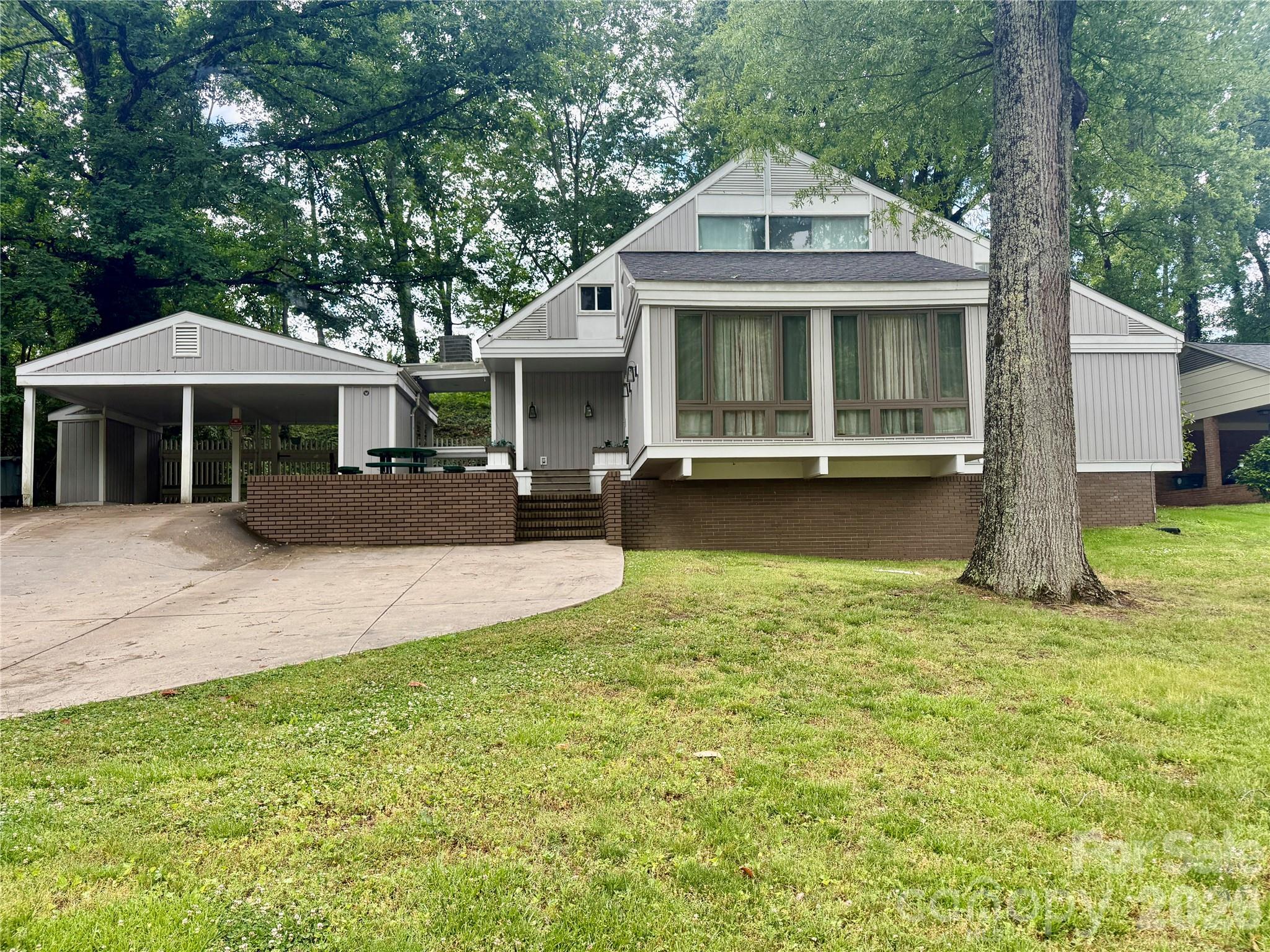 1233 Maxwell, Salisbury, NC — property listing photo 1