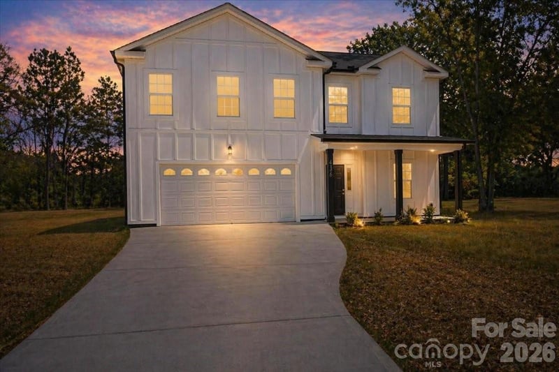439 Airport, Pageland, SC - 4 beds, 4 baths, 1,993 sqft - $370,000