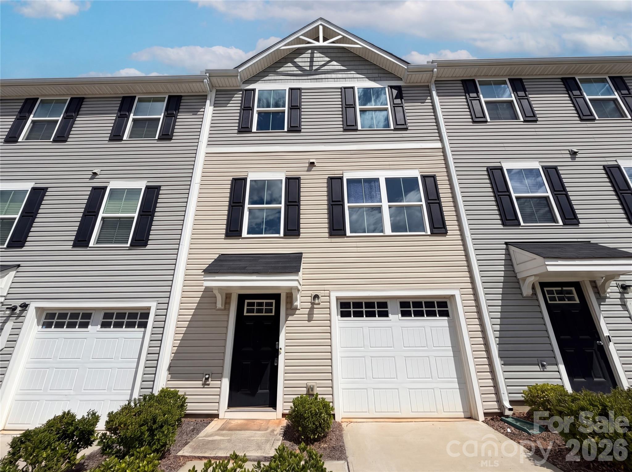 7033 Brightwork, Charlotte, NC — property listing photo 1