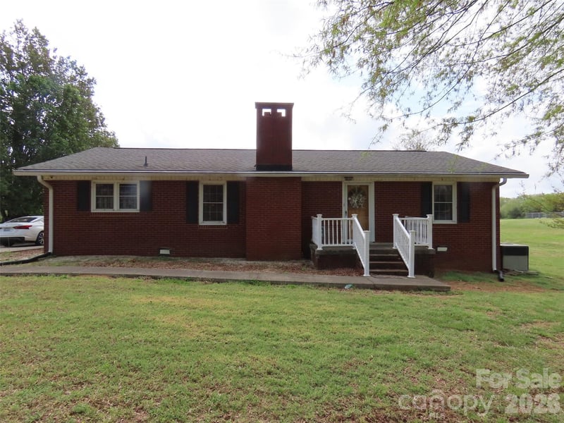 2724 Lucy Short Cut, Marshville, NC - 2 beds, 2 baths, 1,791 sqft - $300,000