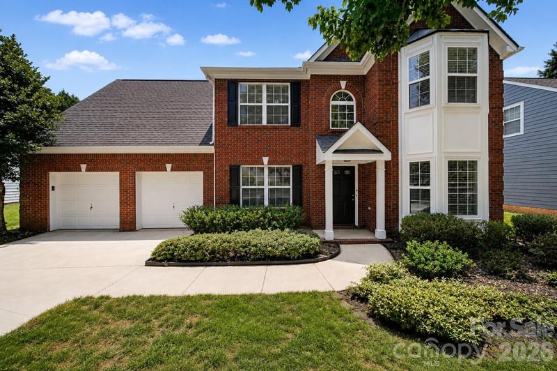 11343 Fox Hill Drive, Charlotte, NC - 3 beds, 2.5 baths, 2,301 sqft - $395,000