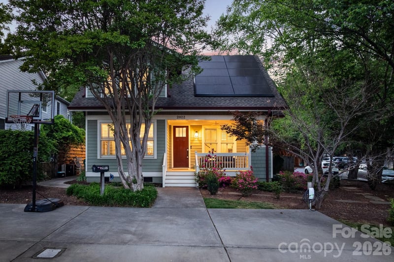 2022 Springdale, Charlotte, NC - 5 beds, 6 baths, 3,716 sqft - $1,750,000