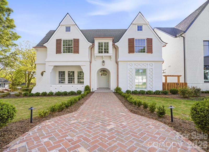 222 Walnut Street, Davidson, NC - 5 beds, 5.5 baths, 4,462 sqft - $2,785,000